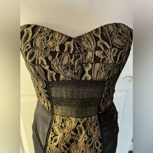 Nicole Miller Elegant Black and Gold Strapless Lace Dress